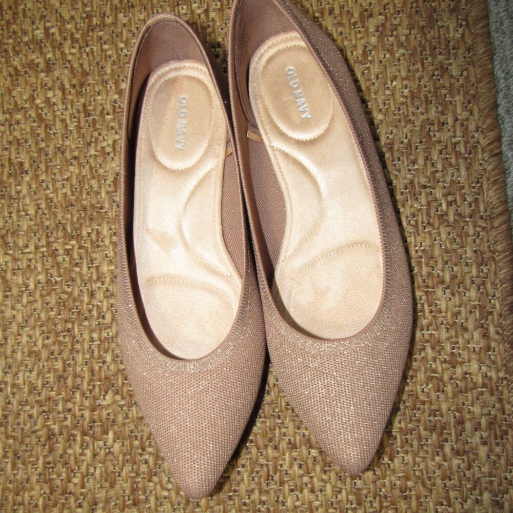 Old Navy - Gold Pointed Flats
